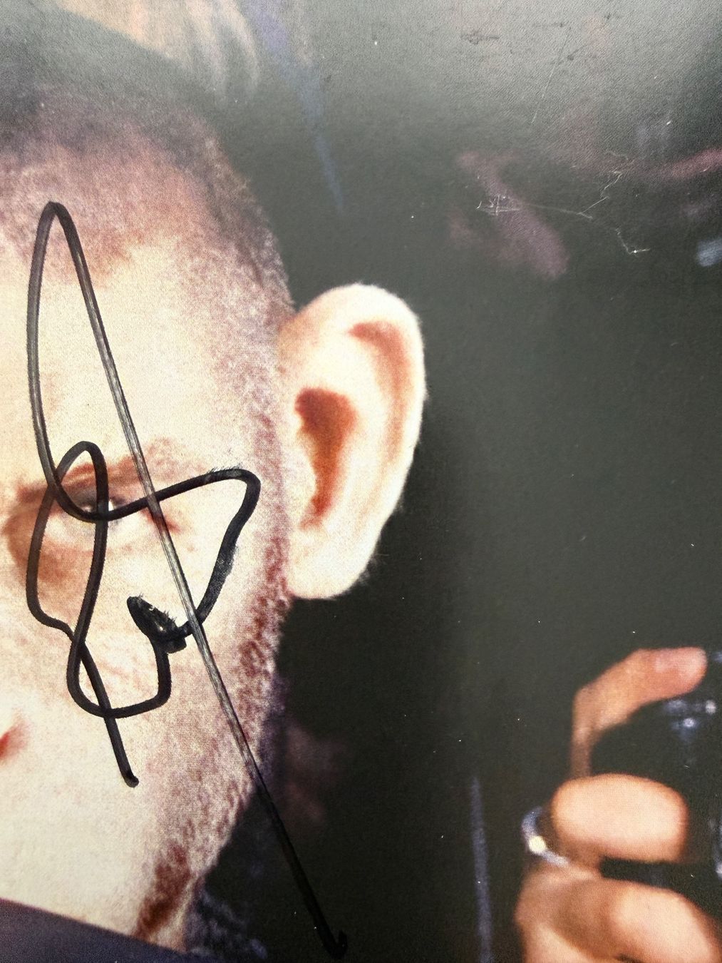Autographes: Robbie Williams 2x ORIGINAL AUTOGRAMME Better Man mit COA! – Neuf (Voir description) à Solothurn par StarsInYourHome 2