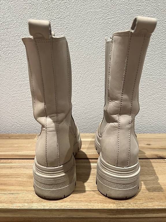 Scarpe da donna: Tamaris Boots sandbeige Gr. 37 – Usato da Sevelen venduto da ale_v29l 2