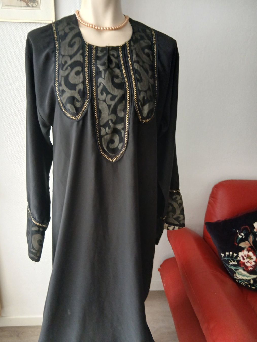 Vestiti: Abaya grosse L – Usato da St. Gallen venduto da afr_gc59