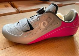 Pearl Izumi Damen Veloschuhe, Gr. 38, Neu