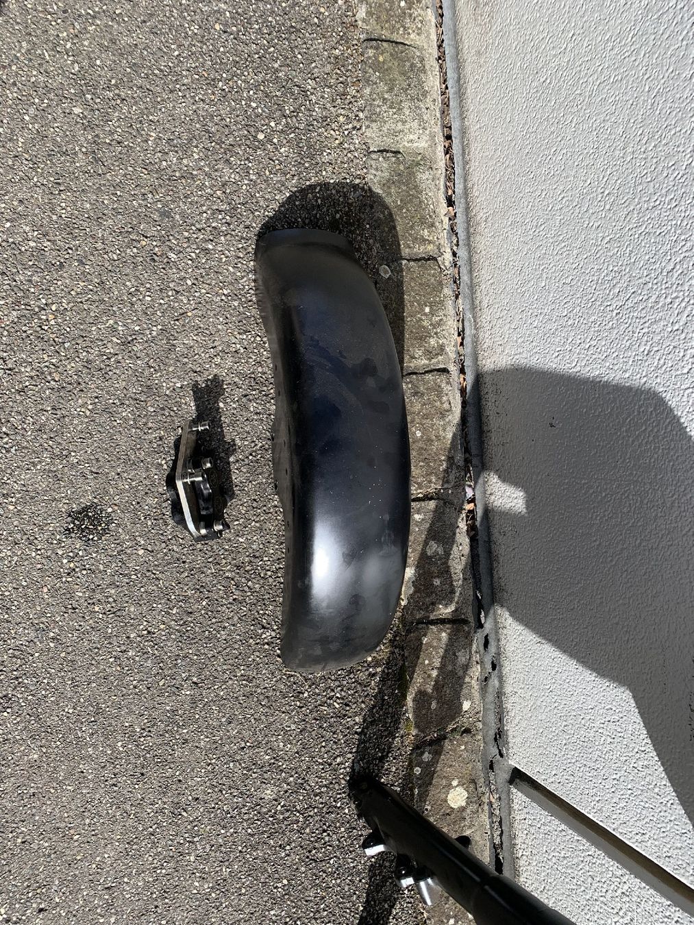 Harley-Davidson Tutti i ricambio per moto: HD Gabel mit Schutzblech ondBremsza nge – Usato da Allschwil venduto da bruno11