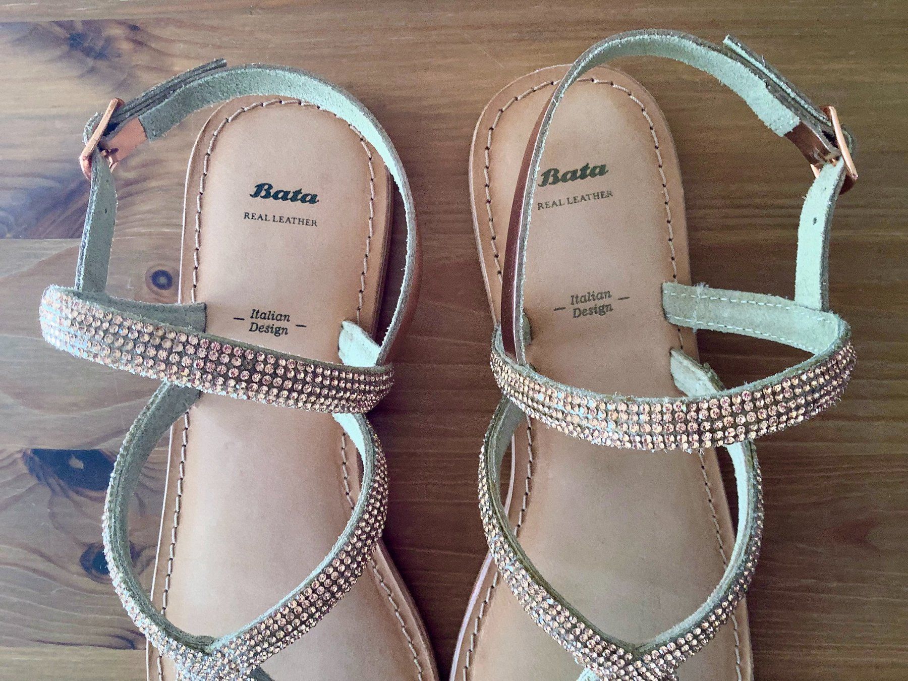 Scarpe da donna: Bata Sparkly Rose Gold Leather Sandals 39 – Usato da Founex venduto da sweetcouture 3