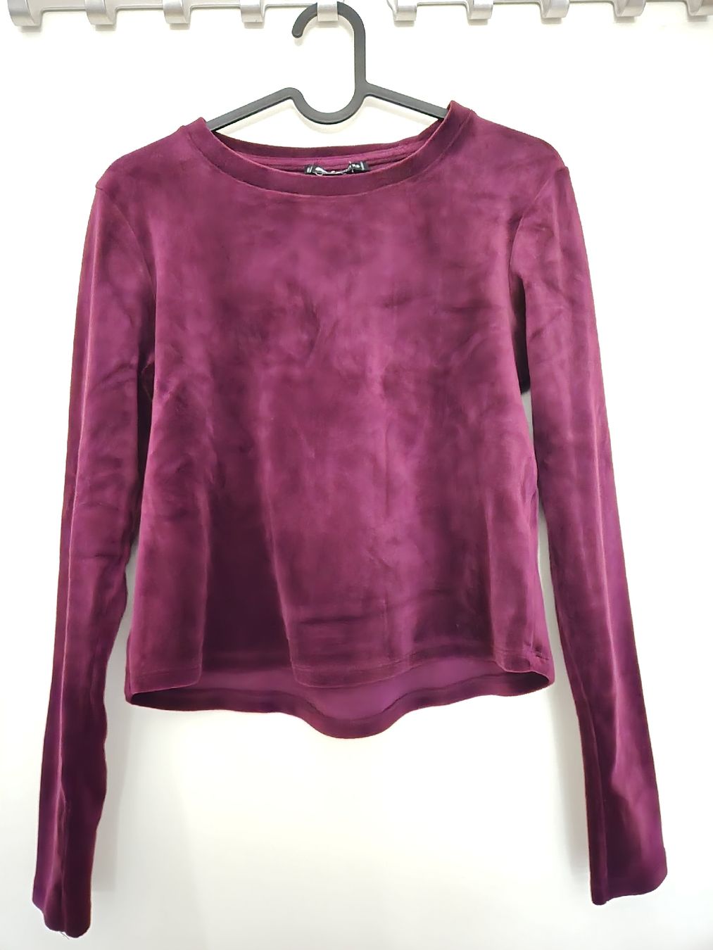 Maglioni & Felpe: Samt Pullover, bordeauxrot-violett/lila – Nuovo (secondo la descrizione) da Aesch BL venduto da sar_j59l