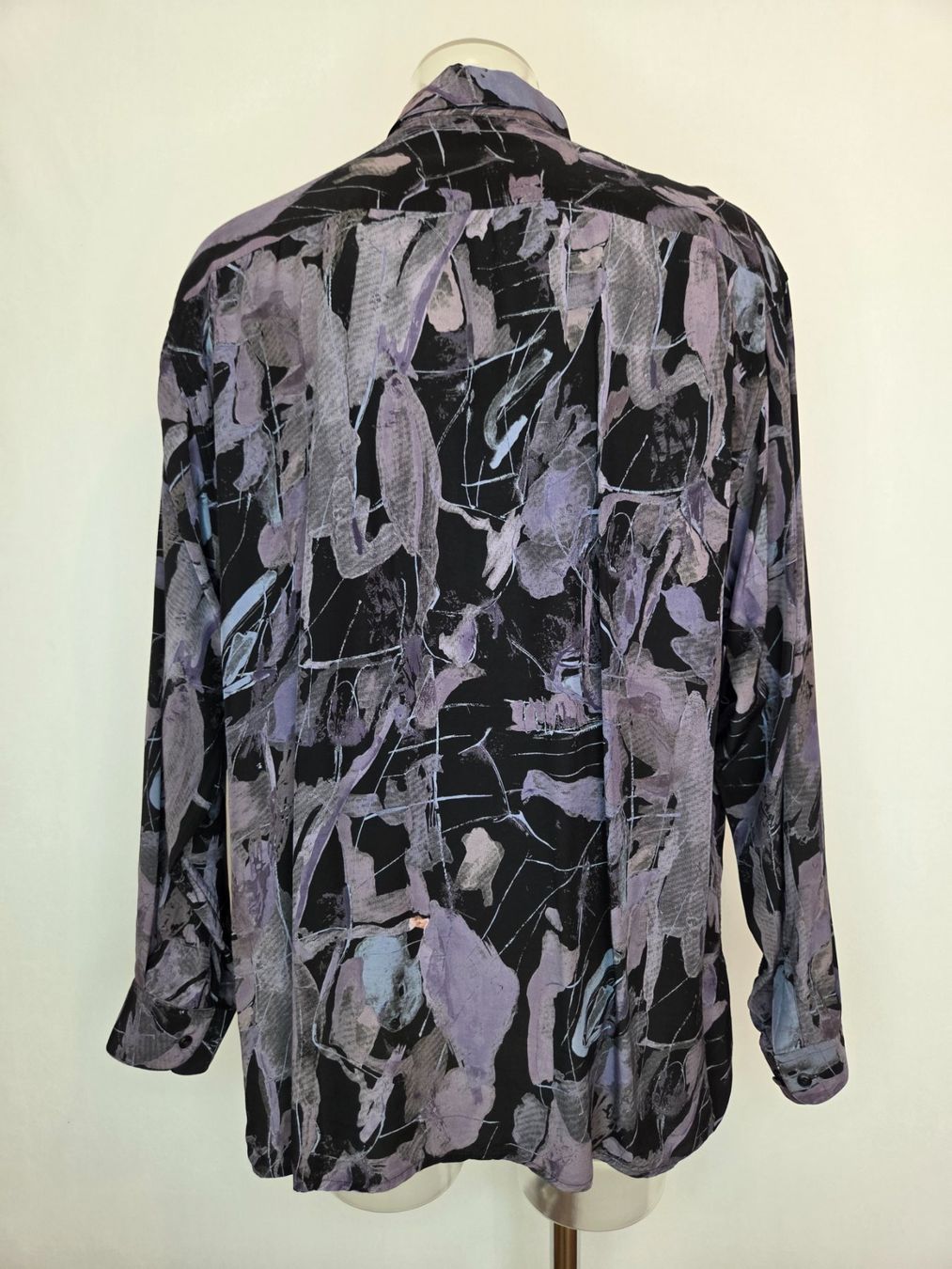Camicie: Vintage 90er Hemd abstrakt M-XL – Usato da Bern venduto da -Aniko- 2