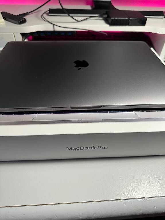 Notebooks: MacBook Pro 16' Touch Bar – Gebraucht aus Belmont-Lausanne von A.ndre 2