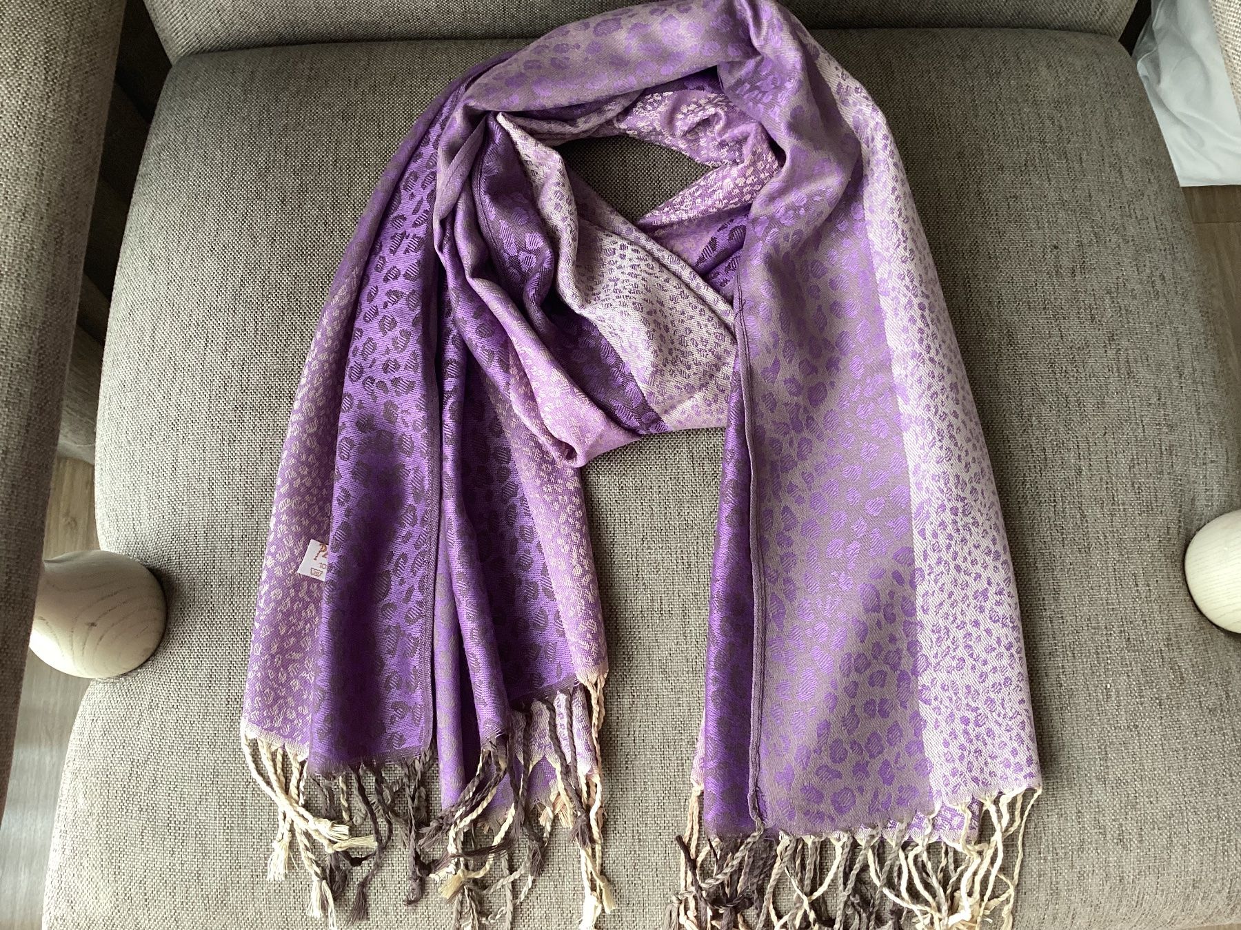 Foulard & Sciarpe: Pashmina Schal – Nuovo e nell'imballaggio originale da Minusio venduto da scotch111