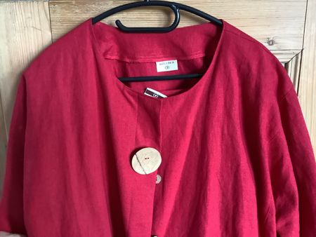 Zweiteilig rote Leinenjacke mit Top