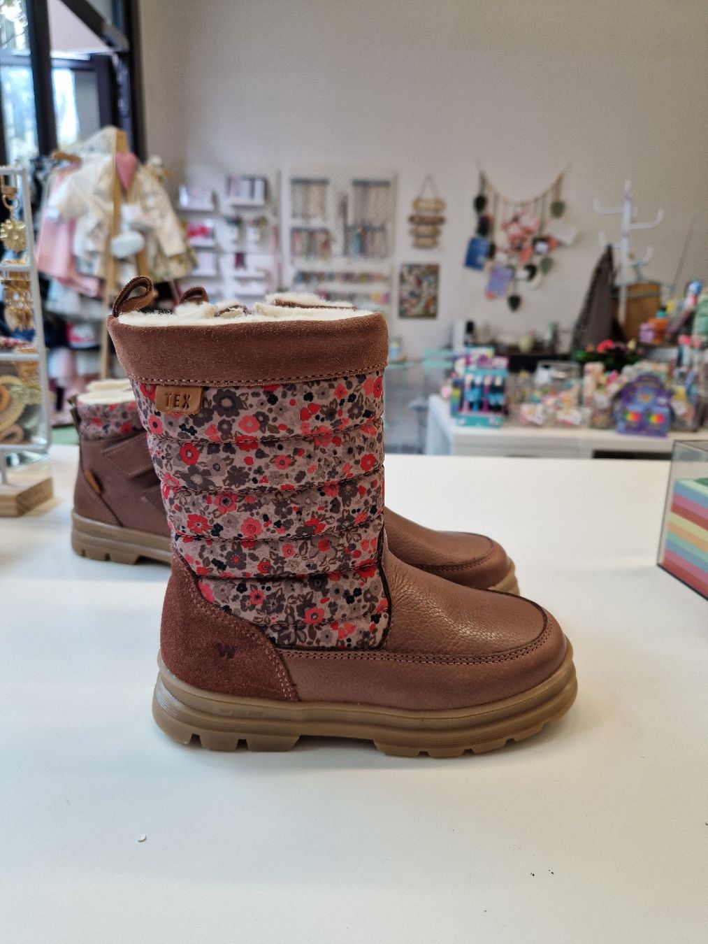 Wheat Schuhe für Mädchen: WHEAT Grösse: 27 – Gebraucht aus Wallisellen von misnenes
