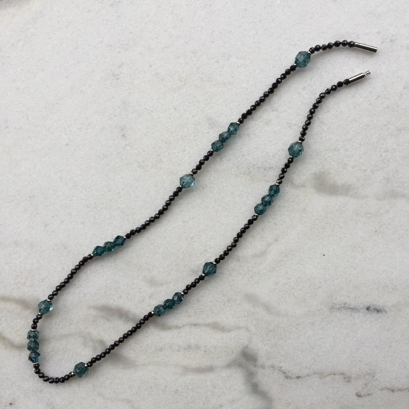 Catenine: Glitzernde Spinell Kette – Nuovo e nell'imballaggio originale da Luzern venduto da Pegasus003 1
