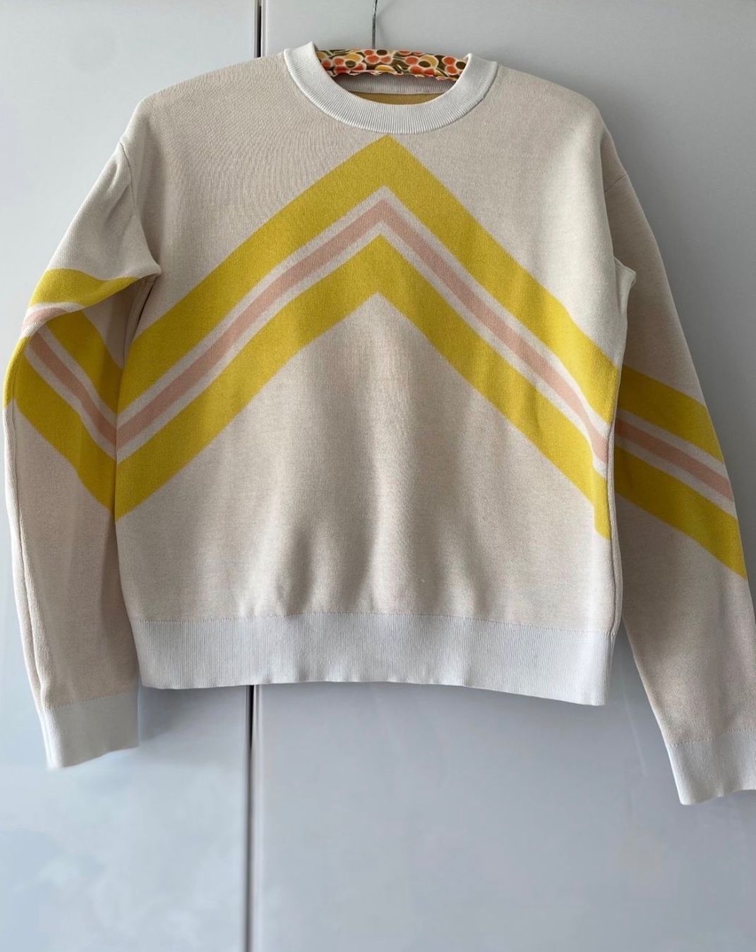 Other Stories Maglioni & Felpe: & OTHER STORIES Pullover mit grafischem Muster – Usato da Zürich venduto da jk_zh 3