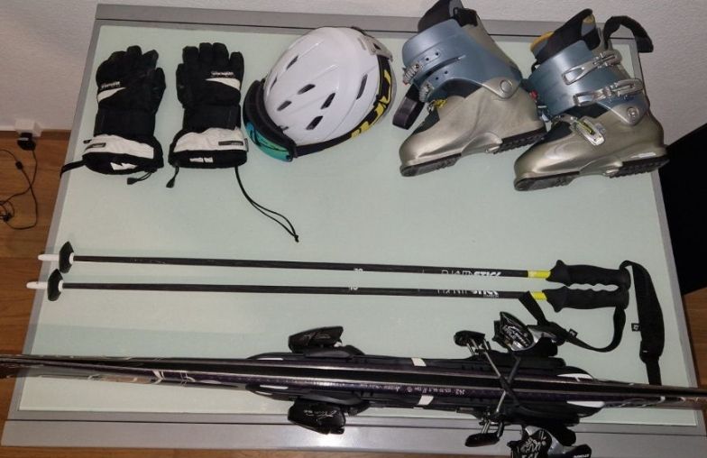 Sci: Set sci Atomic scarponi Salomon casco guanti usato – Usato da Baar venduto da Fabio-99 5