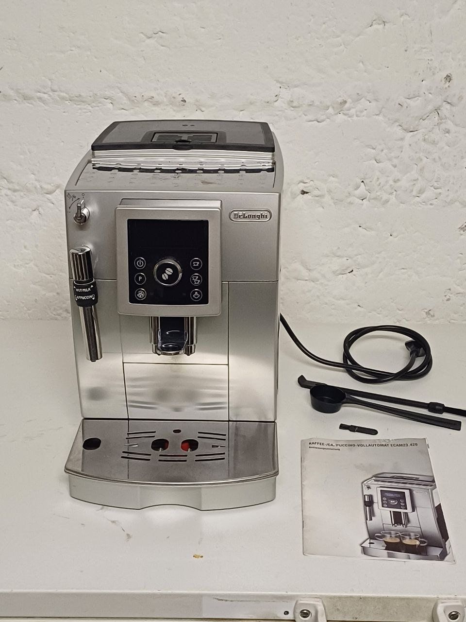 De'Longhi Macchine per caffè & Macchine per espresso: DeLonghi ECAM 23.420 Kaffeevollautomat – Usato da Bern venduto da Yunkom