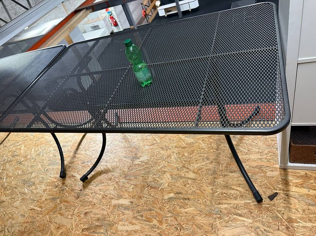 Tables: Tisch – D'occasion à Dietikon par zin_ld8v
