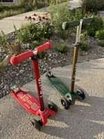 Zwei micro Scooter