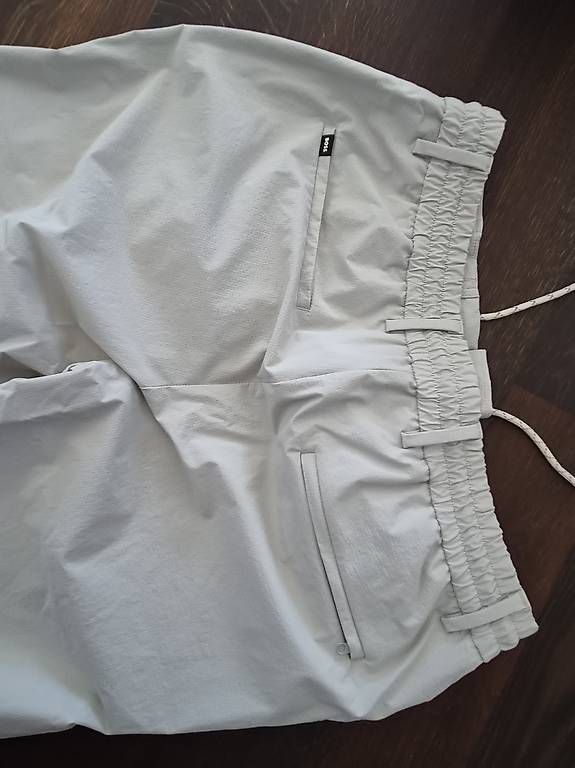 Pantaloni: Boss Hose Gr 98 Performance Material  – Nuovo e nell'imballaggio originale da Basel venduto da Neudecks 1