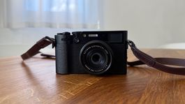 Fujifilm X100VI Kamera schwarz 800 Auslösungen neuwertig