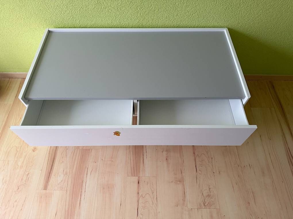 Set di tavolo e panche: Kindertisch mit zwei Stühlen – Usato da Strengelbach venduto da hialbela90 3