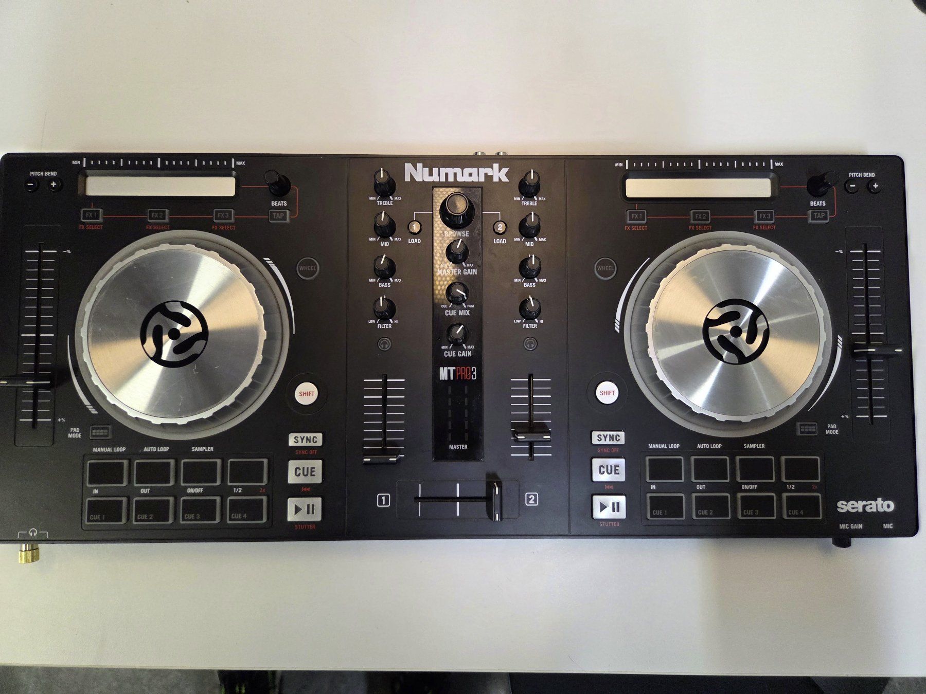 Numark Console di mixaggio: Numark MIXTRACK PRO 3 – Usato da Baden venduto da Myhandy