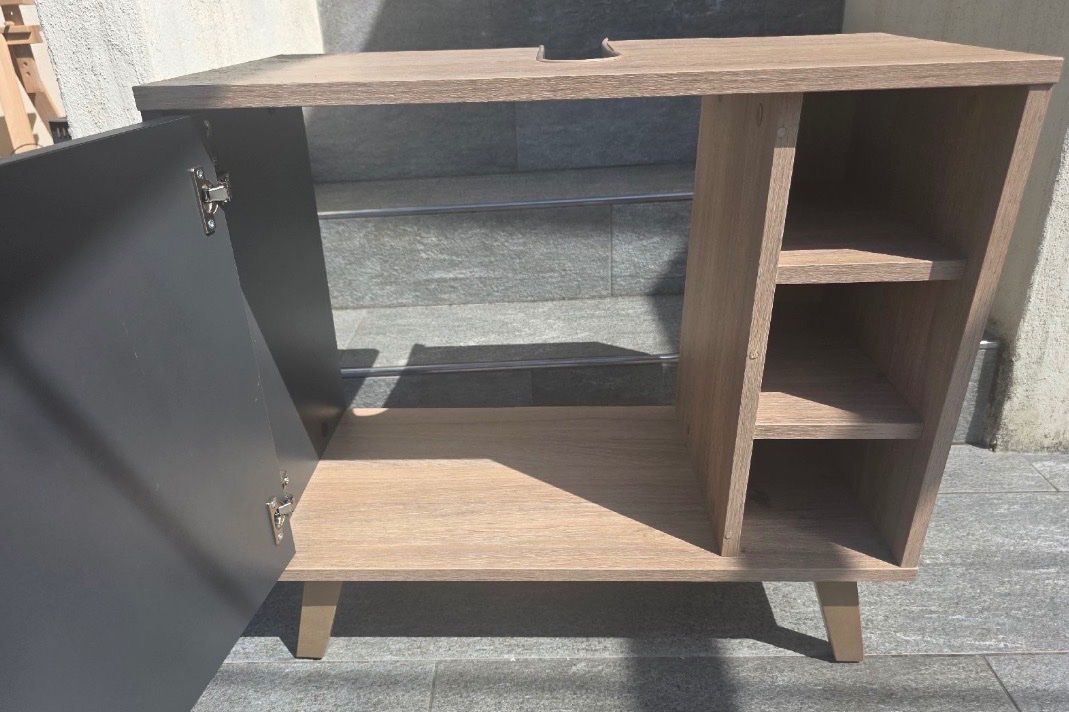 Mobili per bagno: Badezimmerunterschrank – Usato da Flawil venduto da Marcel160175 1