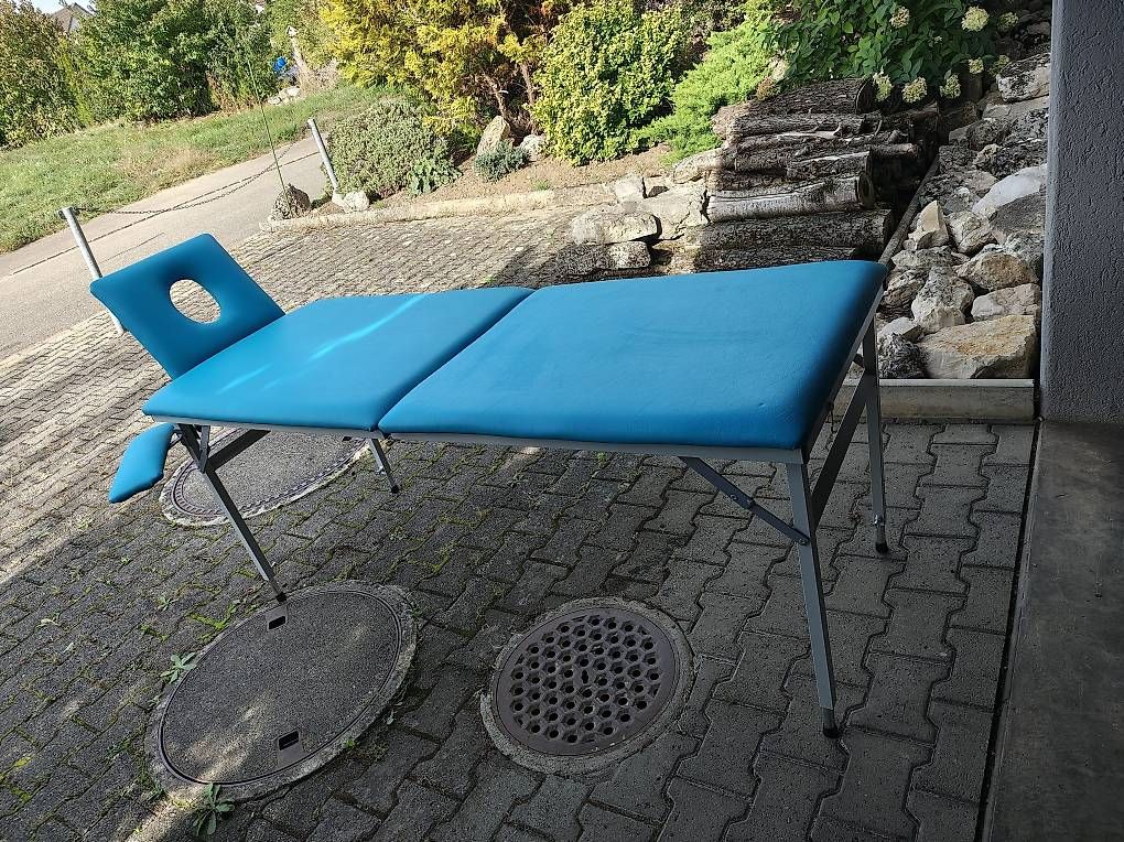 Chaises longues: Massagebett – D'occasion à Sarmenstorf par jodasano 2