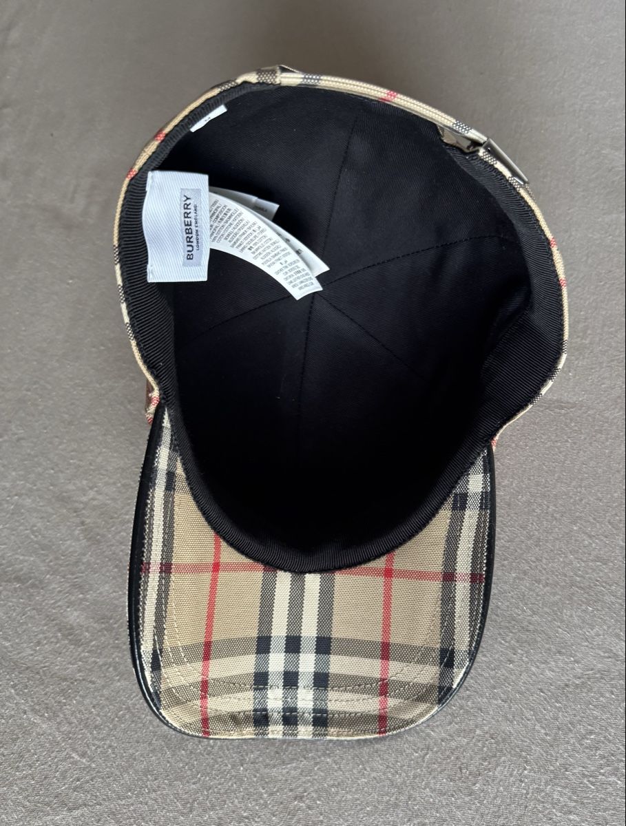Burberry Copricapi, berretti & cappellini: Casquette Burberry,  Taille M - État Impeccable – Nuovo (secondo la descrizione) da Colombier NE venduto da the_yq7x 3