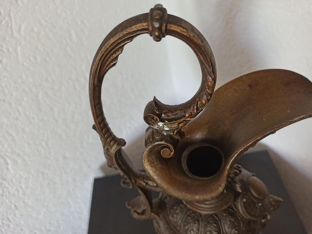 Vase en régule Kaufen auf Ricardo