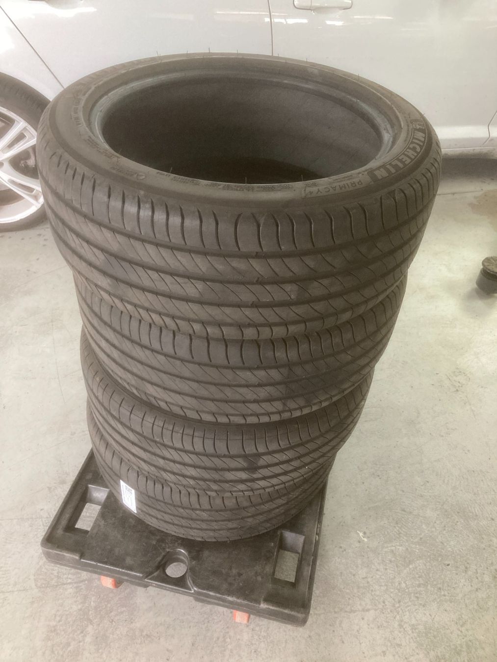 Michelin Pneus & Kompletträder: 225/45R17 Sommerpneu Michelin – Gebraucht aus Cham von WB2223