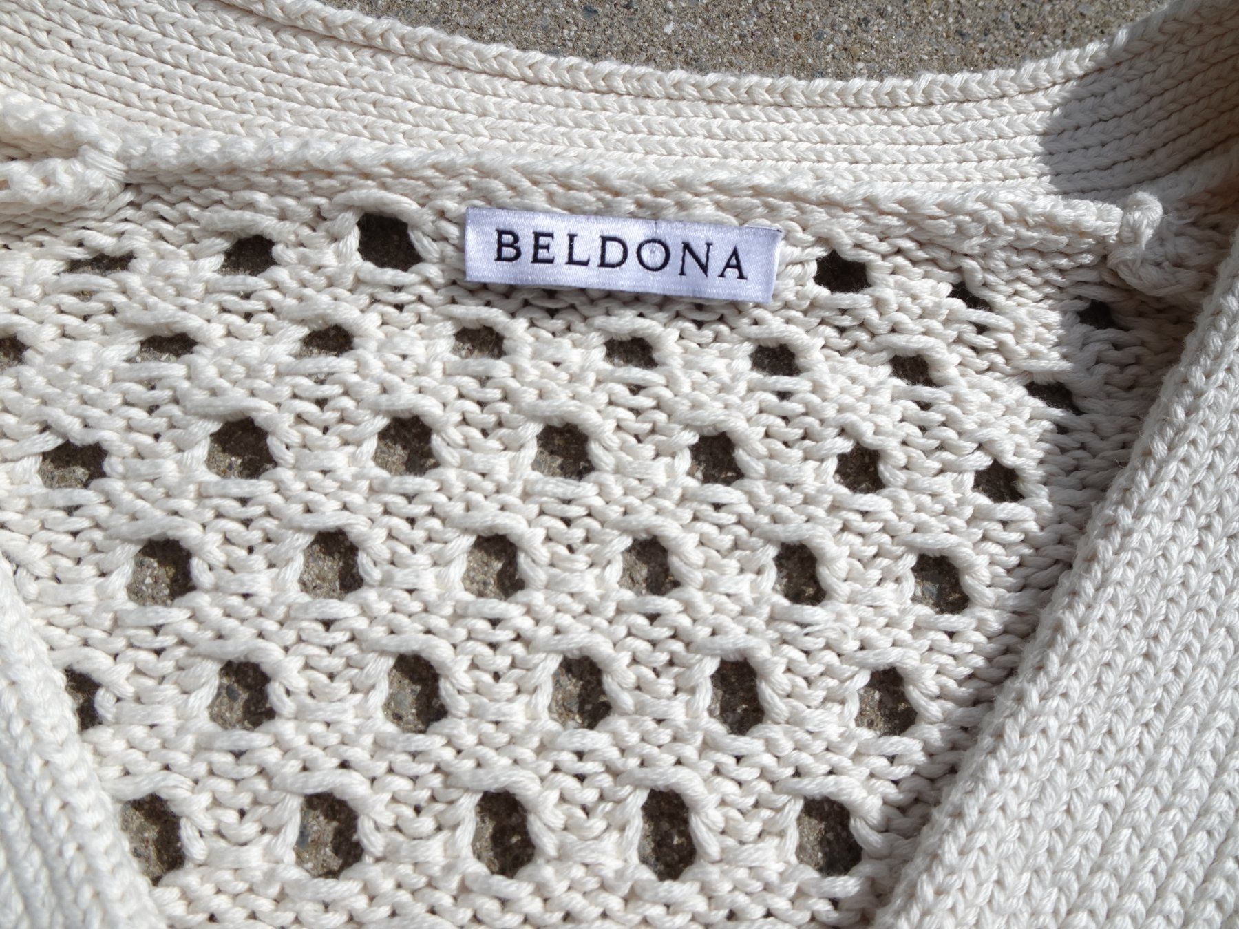 Beldona Giacche: Beldona Strickjacke beige Lochmuster Gr. S/M – Usato da Winterthur venduto da blumeblau77 1