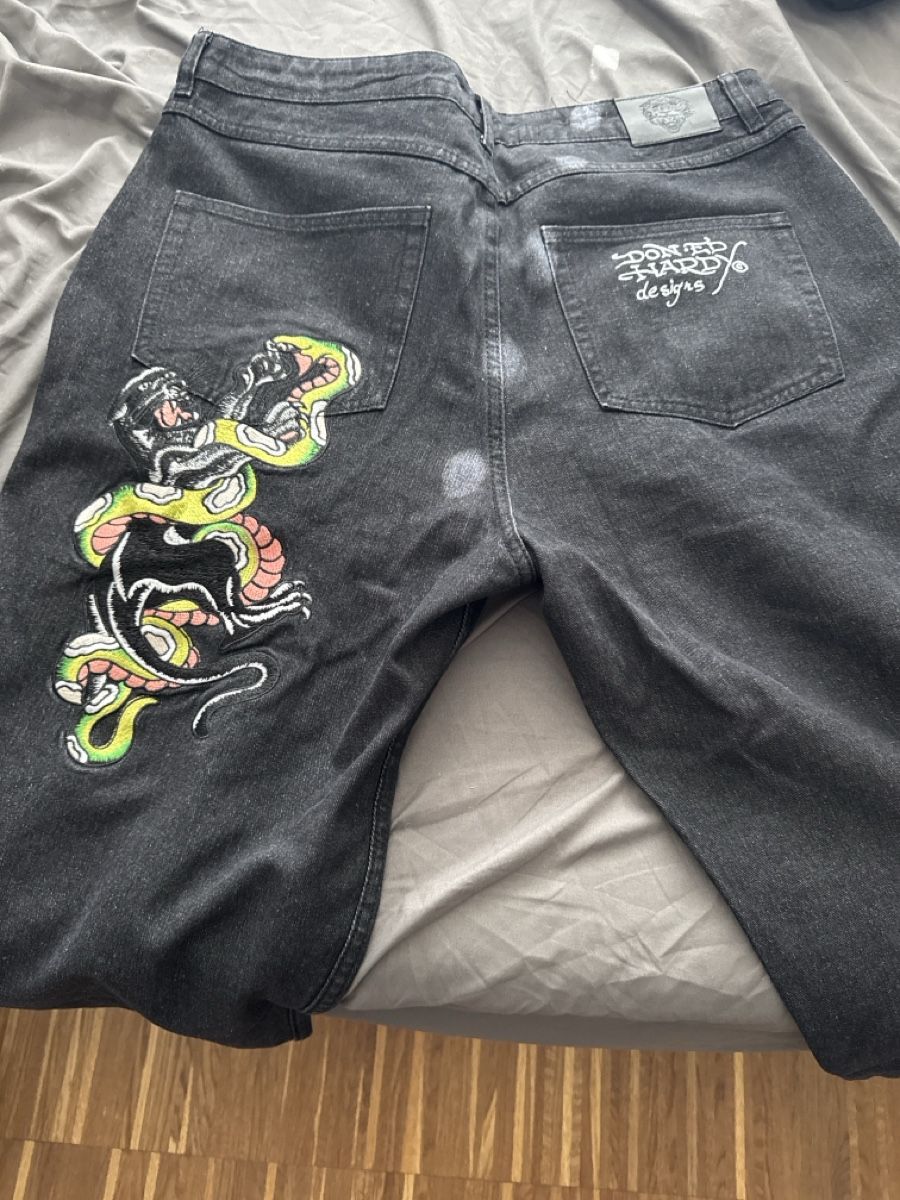 Ed Hardy Jeans: Schwarze Ed hardy hosen – Usato da Zürich venduto da Bear.