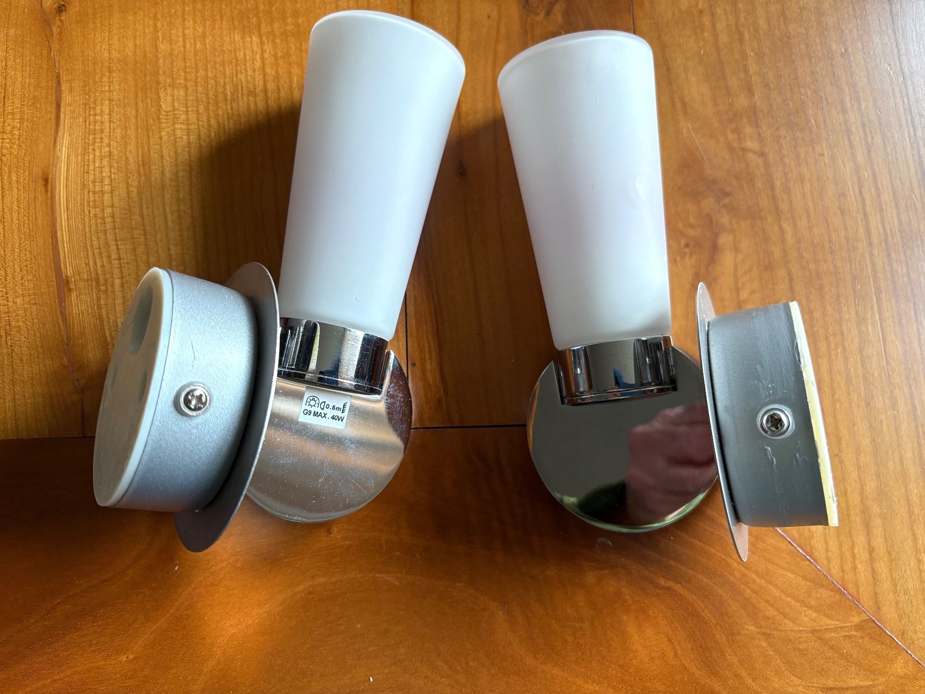 Lampen: Schlichte Bad- oder WC-Wandlampen – Gebraucht aus Zürich von ganzgut1001 2