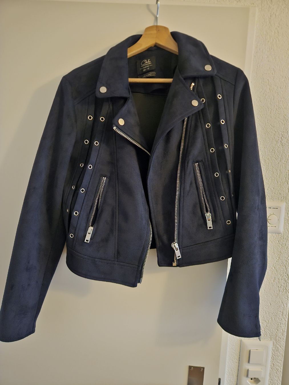 C&A Giacche: Wildlederjacke, dunkelblau, Gr. 40, Top Zustand – Usato da Wil SG venduto da an_ka