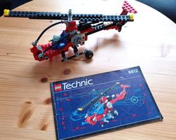 Lego Technic Helicopter Nr. 8812 aufgebaut.