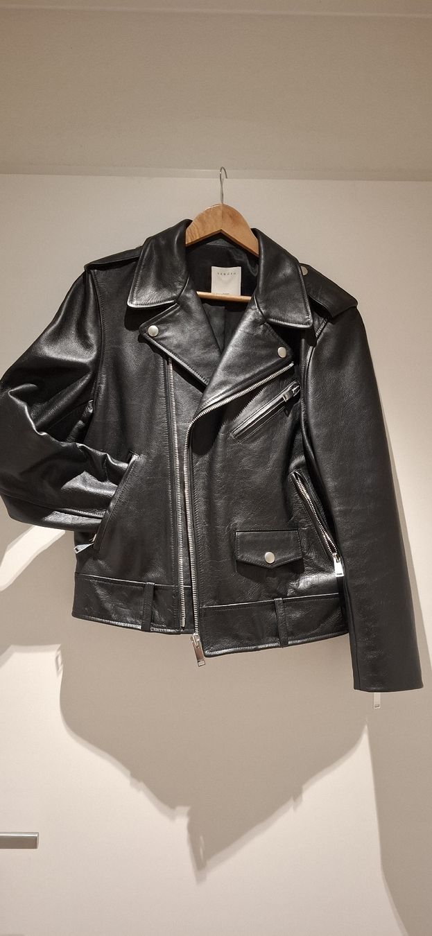 Sandro Jacken: Sandro Leather Jacket Black Size M Good Condition – Gebraucht aus Wallisellen von joe_w8ns 1