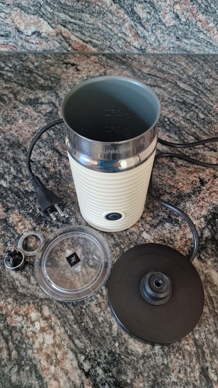 Elettrodomestici da cucina: Nespresso Milchaufschäumer – Usato da Bassersdorf venduto da sankaber