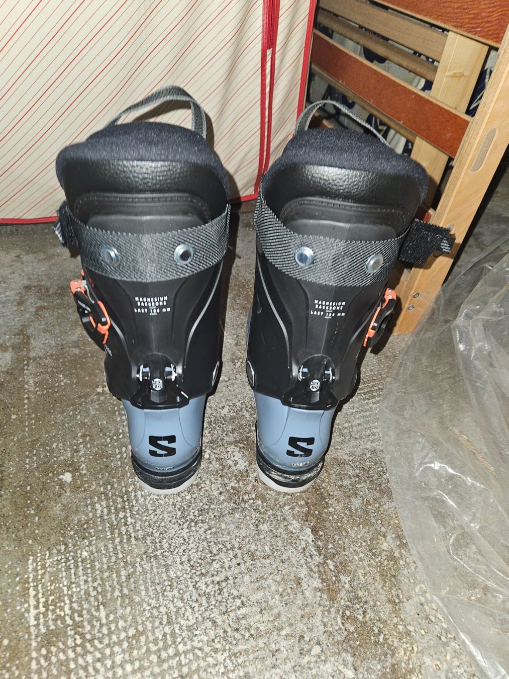 Salomon Scarpe da uomo: Chaussures ski Salomon – Nuovo (secondo la descrizione) da Ferpicloz venduto da Olivier_Jut 1