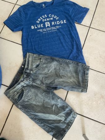 Sommer Set: Blaues T-Shirt & Jeans Shorts Gr. M 
