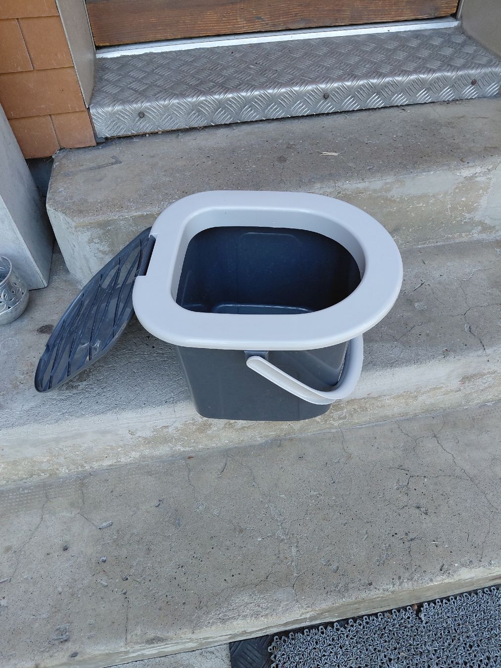 WC: Camping wc neu – Nuovo (secondo la descrizione) da zuchwil venduto da parson65