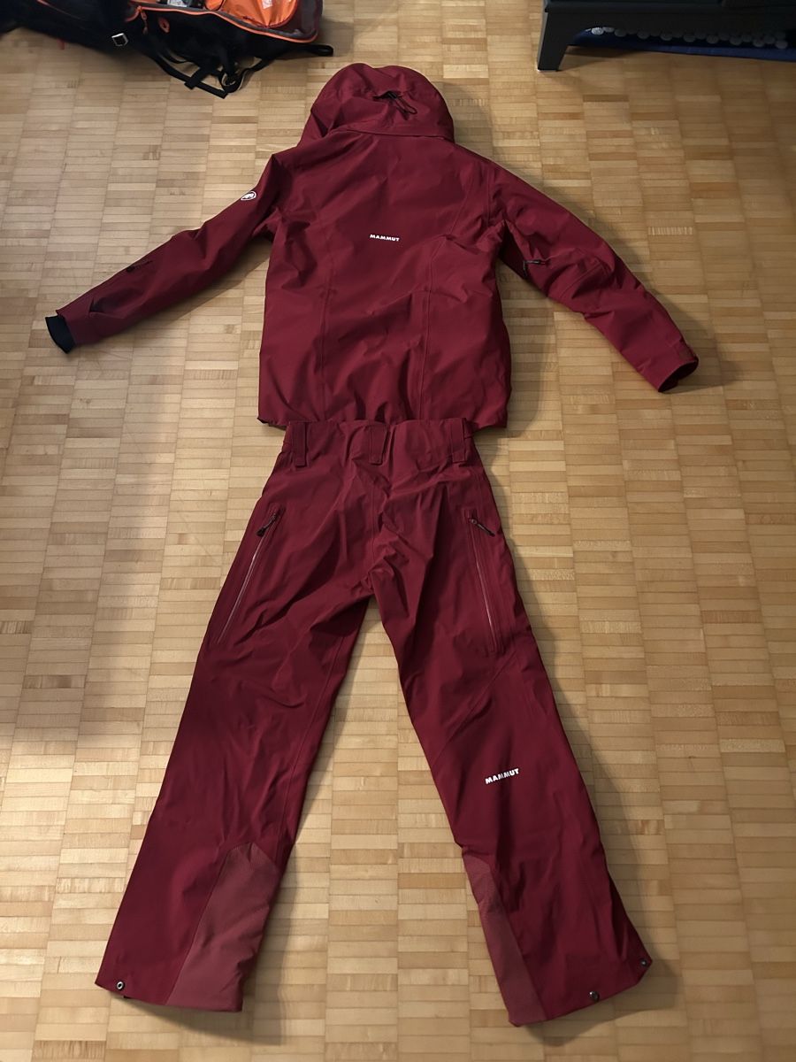 Mammut Lotti di vestiti: Mammut Ski Kombi Gr. M/48 – Usato da Baden venduto da Grafersn 1