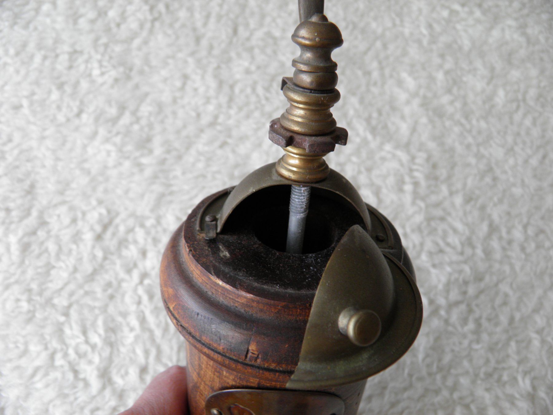 Küchengeräte: Vintage Pfeffermühle – Gebraucht aus Triesen FL von Trigon 4