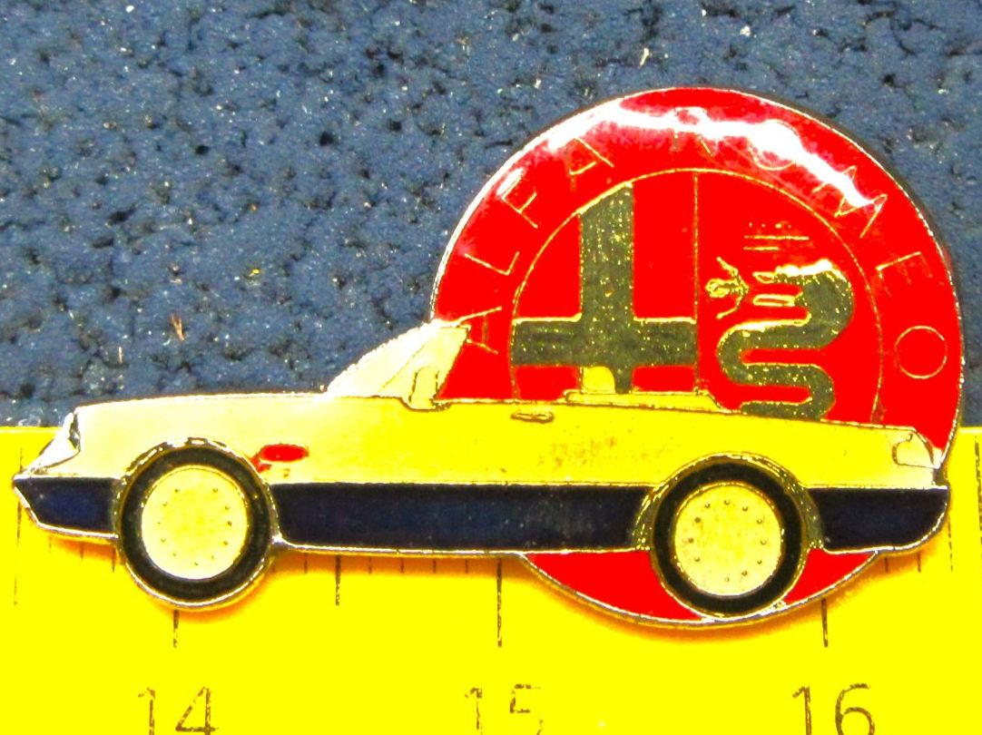 Alfa Romeo Placchette & Badge: ALFA ROMEO SPIDER CABRIO PIN GLASIERT – Usato da Ettingen venduto da Hausi4711 1