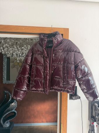 BERSHKA PUFFERJACKE XS PASST BIS GR M