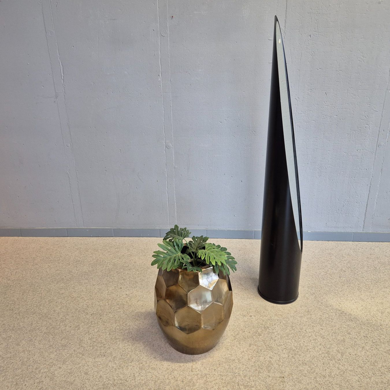 Vasi & Recipienti: Metall Vase Bodenvase Übertopf Blumentopf – Usato da Nottwil venduto da Wondewa-Shop 3