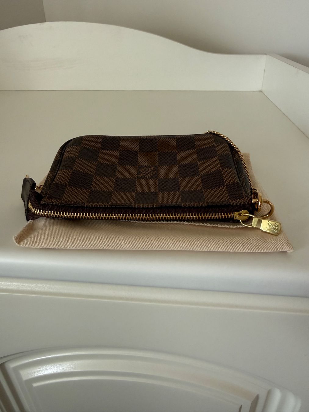Borse da donna: Louis Vuitton Mini Pochette Accessoires / Damier Ébène – Usato da Meilen venduto da atlanterra 5