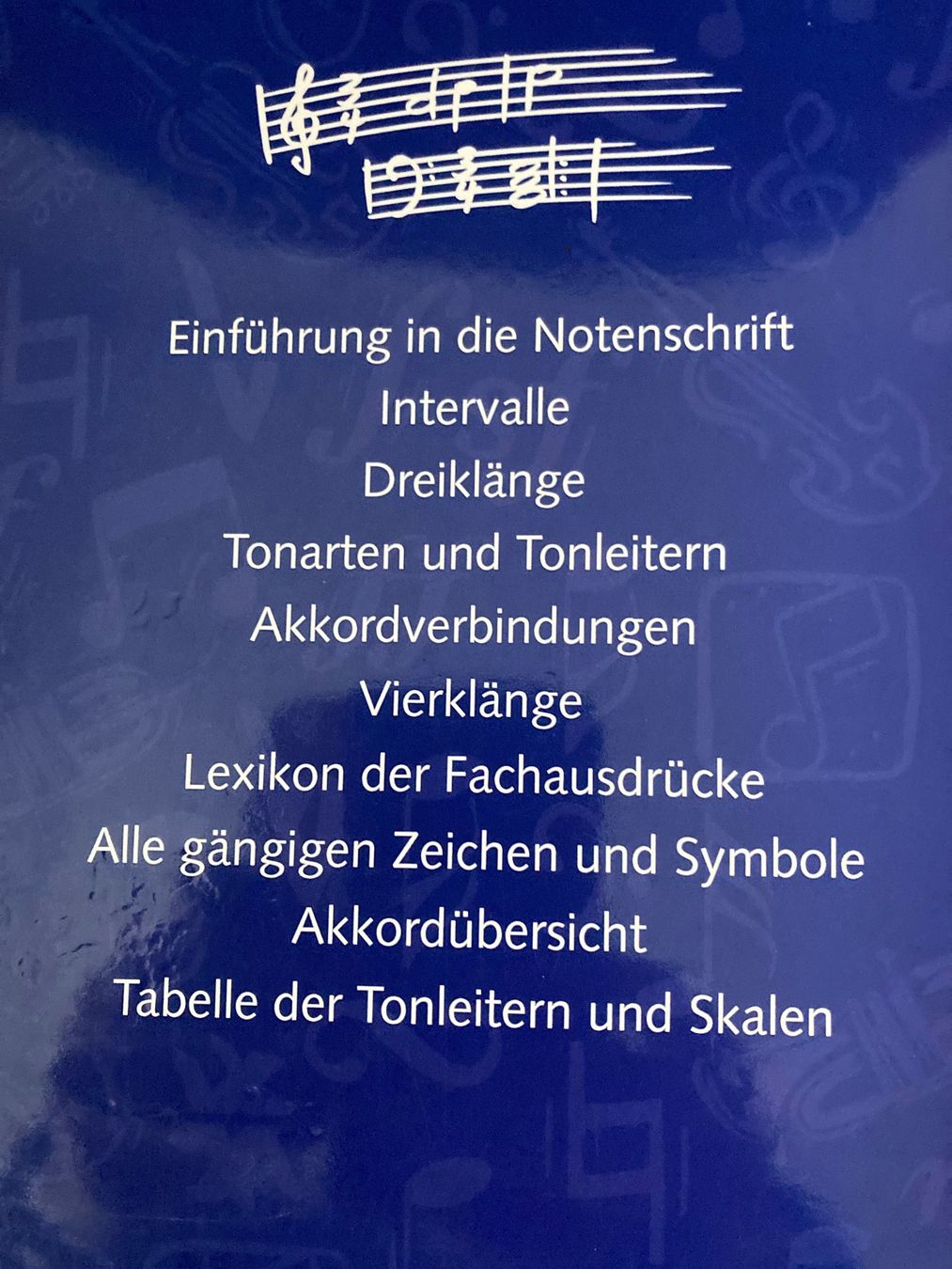Libri: Elementare Musiklehre – Nuovo (secondo la descrizione) da Uhwiesen venduto da Annettem 1