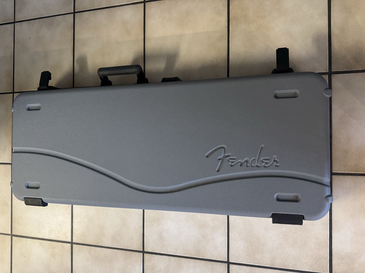 Fender Instruments de musique: Fender Player Stratocaster Limited Edition – Neuf (Voir description) à Oberlunkhofen par ste_vtj5 4
