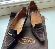 Tod’s 5 cm brown suede  heels