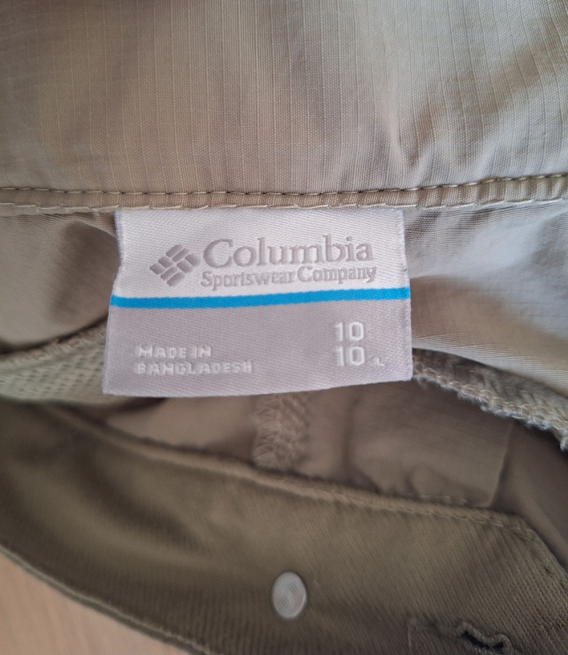 Columbia Pantaloni: Pantaloncini da escursionismo Columbia – Usato da Mesocco venduto da pb123 3
