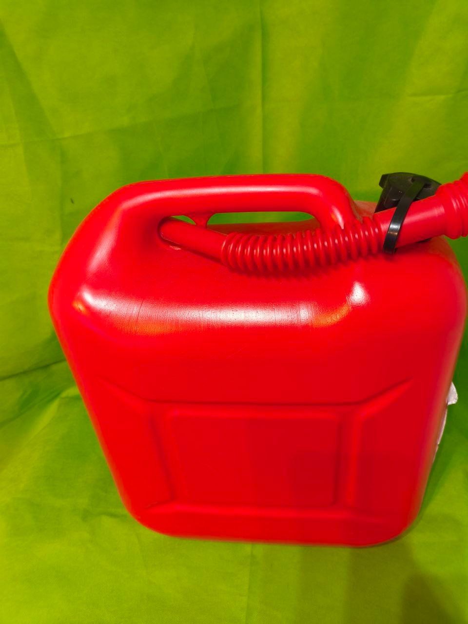 Taniche per benzina: Gebrauchte Kraftstoff Kanister 20L – Usato da Bassersdorf venduto da antikvintage 4