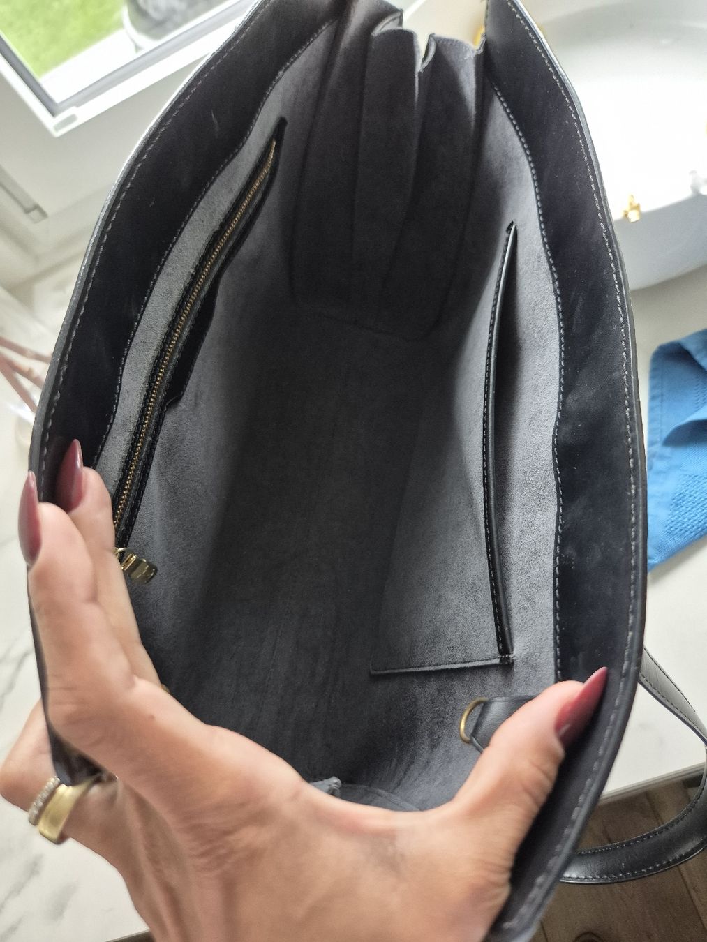 Louis Vuitton Borse da donna: Louis Vuitton Epi Noir Saint-Jacques  – Usato da Weisslingen venduto da Airgate 1