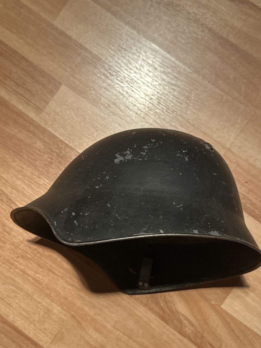 Abiti antichi: Schweizer Helm, Stahlhelm St. Gallen – Usato da Wald AR venduto da sim_m9vw 3